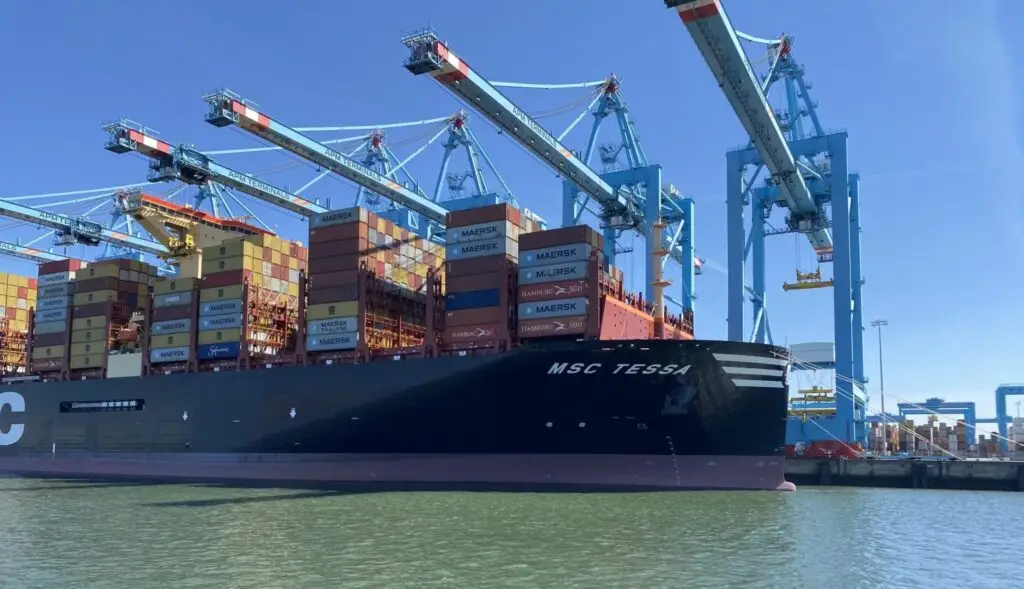 Ocean Shipping - The Dawn of a New Era: The Arrival of the MSC Tessa, World’s Largest Container Ship containerlift