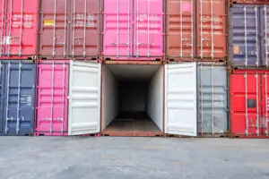 20ft shipping container capacity with Containerlift