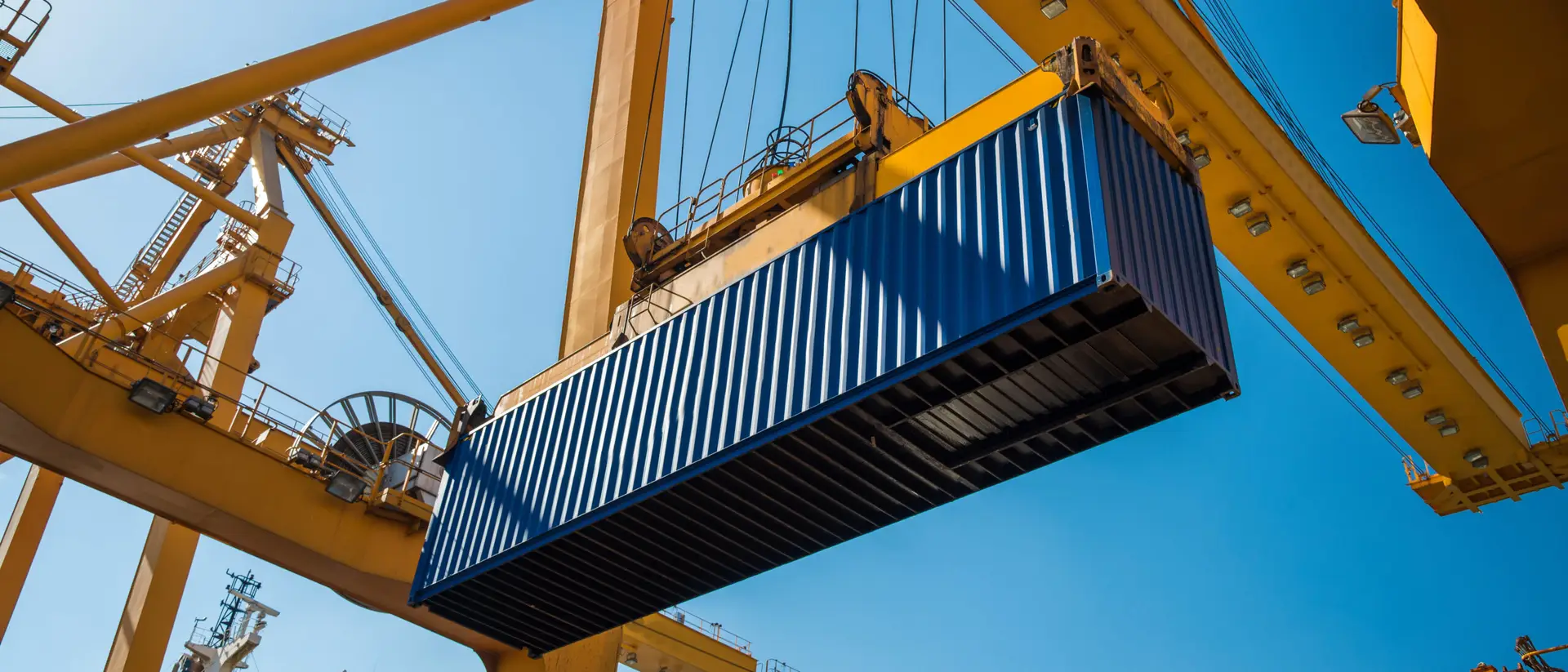 what size shipping container?
