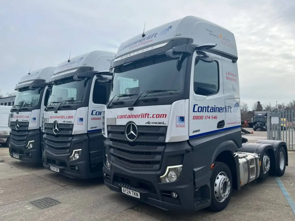 shipping container haulage with Containerlift