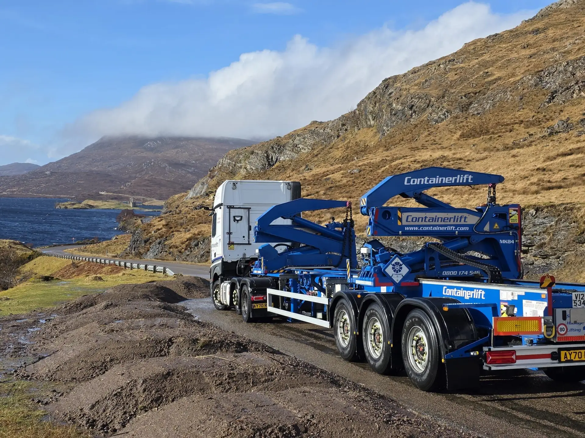 importing a shipping container to the UK with Containerlift